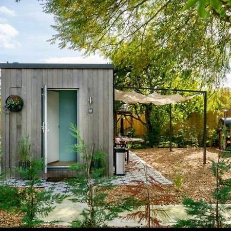 Travellers Tales - A Pod In The Cotswolds Apartment Minster Lovell Bagian luar foto